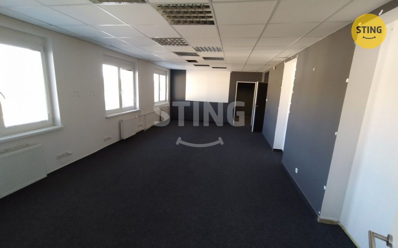 Pronájem komerčního prostoru 47 m² - foto 16