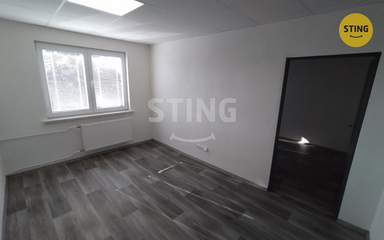 Pronájem komerčního prostoru 47 m² - foto 17
