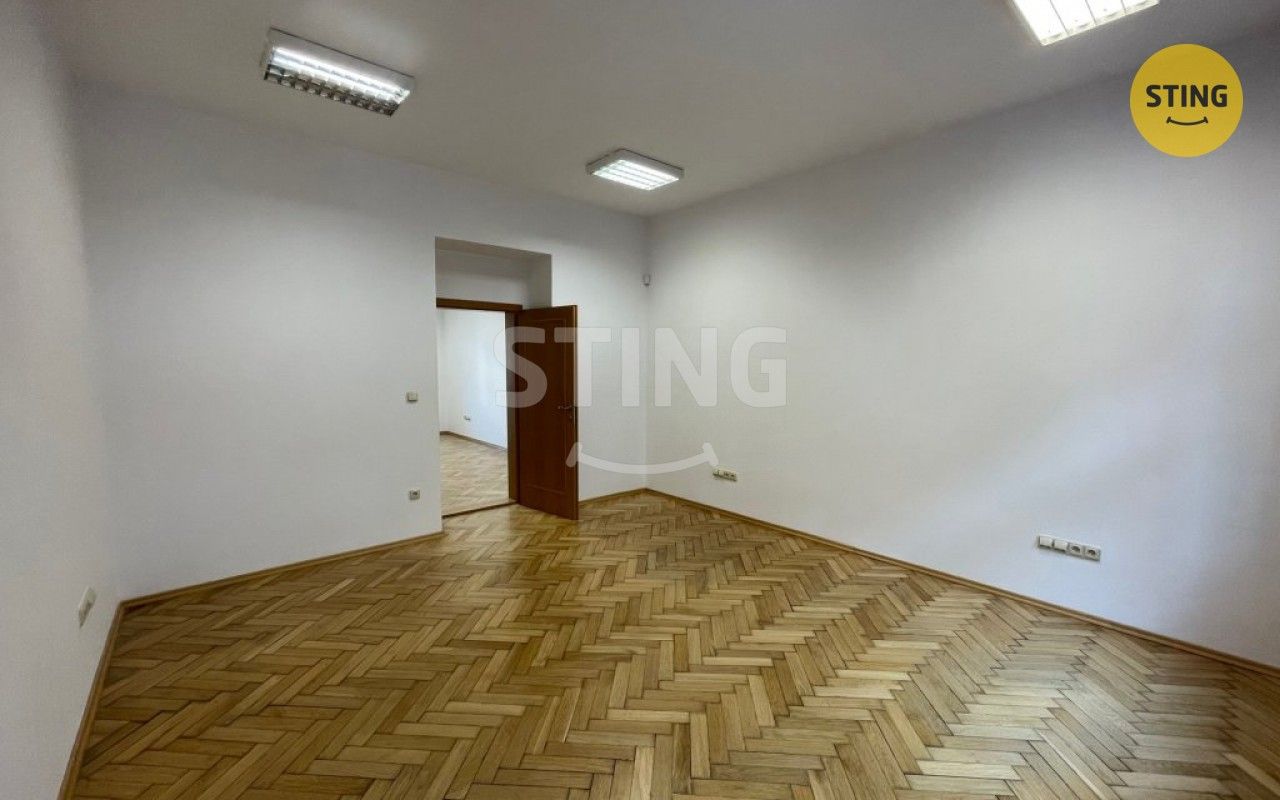 Pronájem komerčního prostoru 108 m² - foto 5
