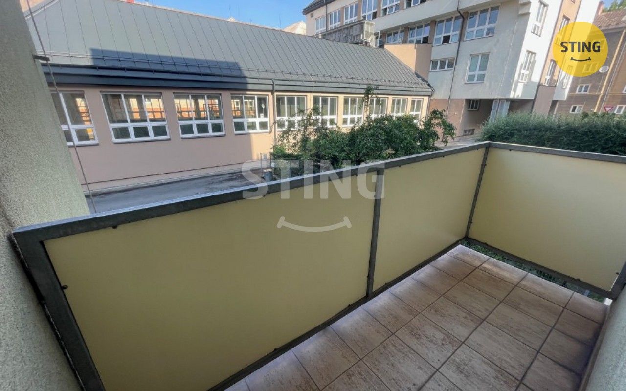 Pronájem komerčního prostoru 108 m² - foto 17
