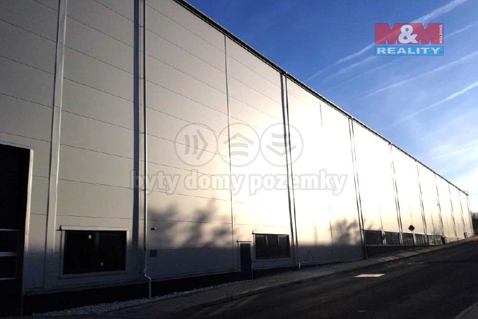 Pronájem komerčního prostoru 1380 m² - foto 1