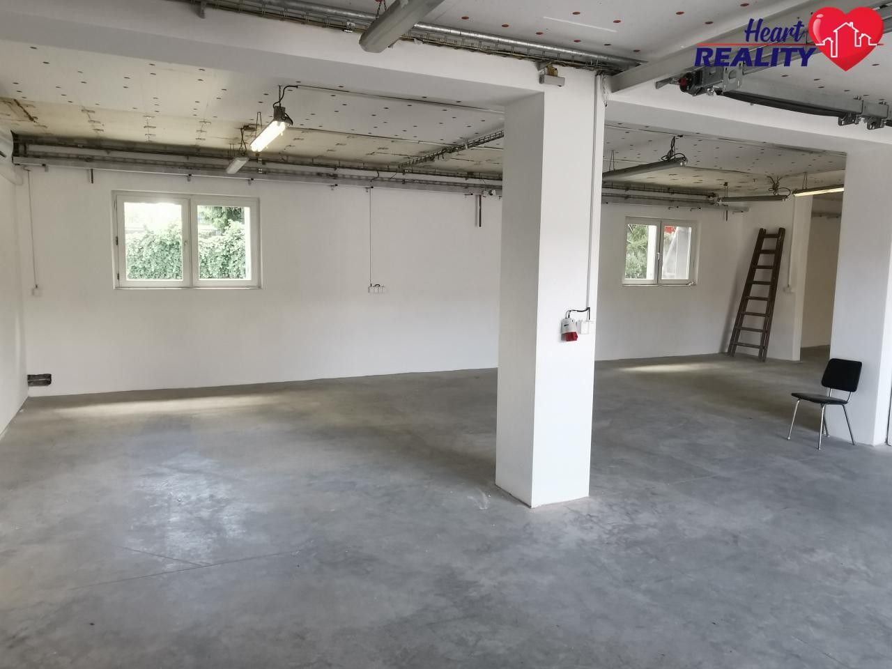 Pronájem komerčního prostoru 157 m² - foto 6