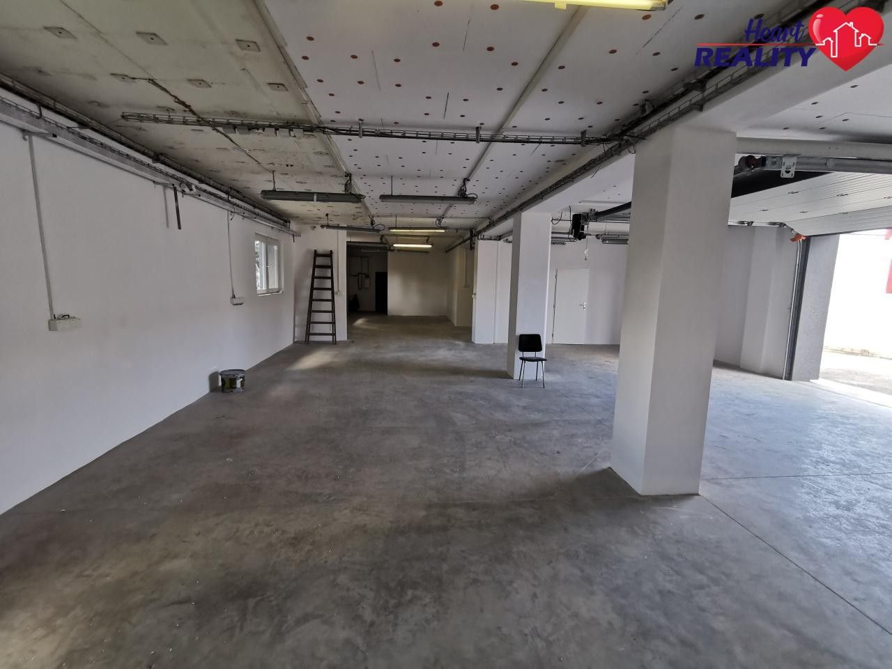 Pronájem komerčního prostoru 157 m² - foto 8