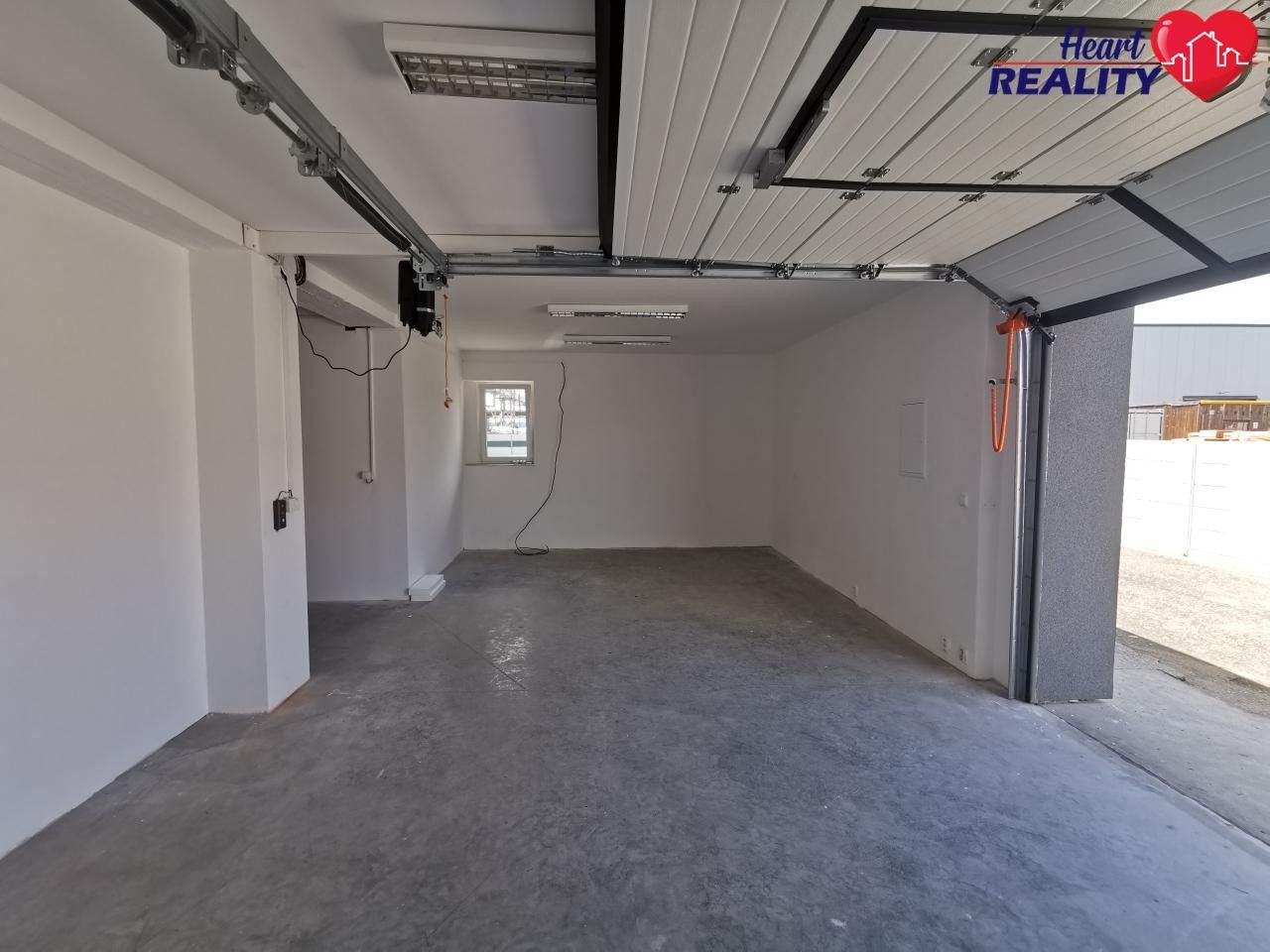 Pronájem komerčního prostoru 61 m² - foto 6