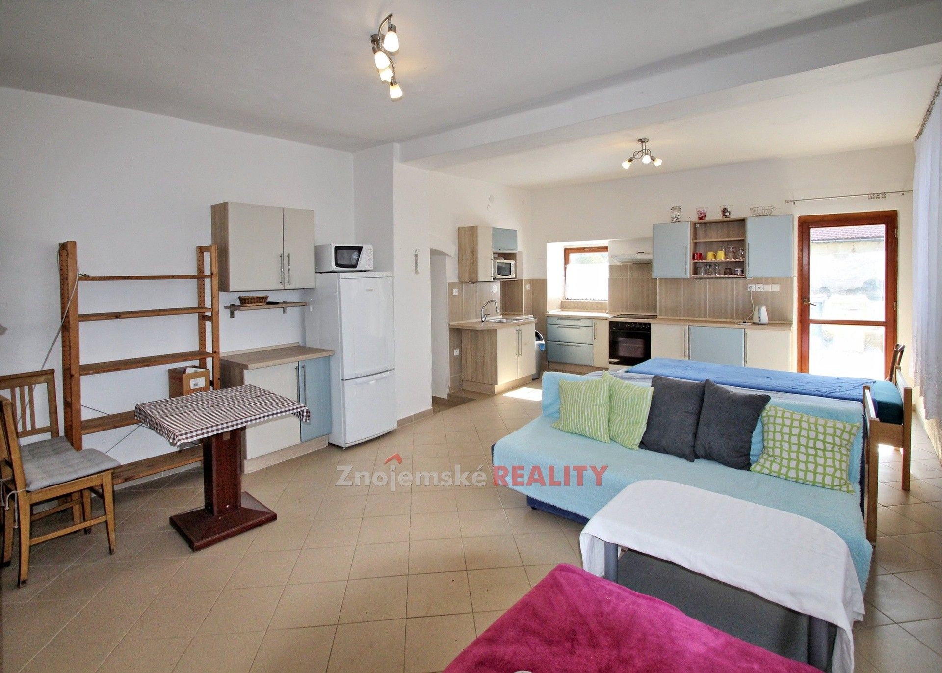 Pronájem bytu 2+kk 70 m² - foto 2