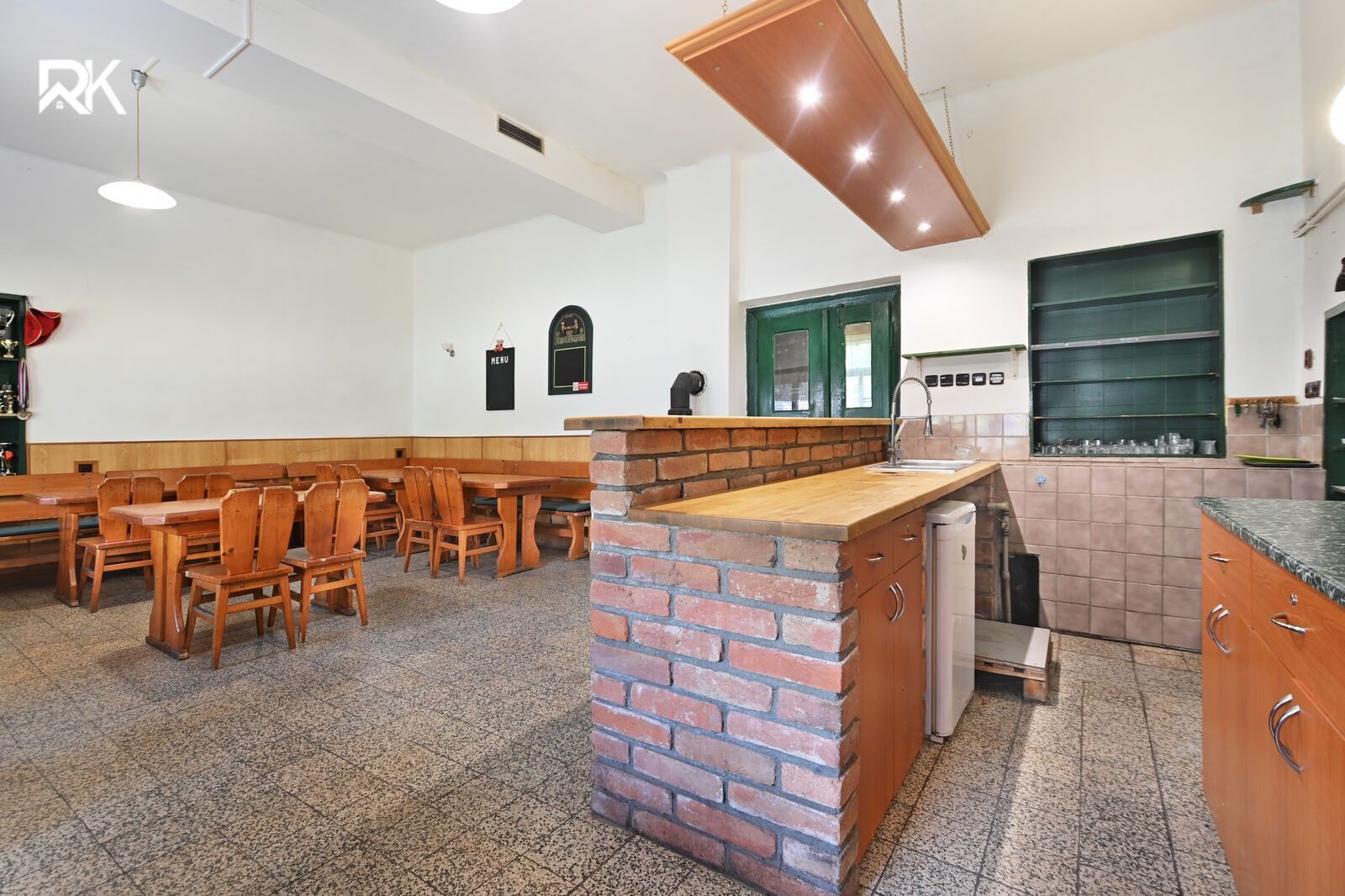 Prodej komerčního prostoru 470 m² - foto 2
