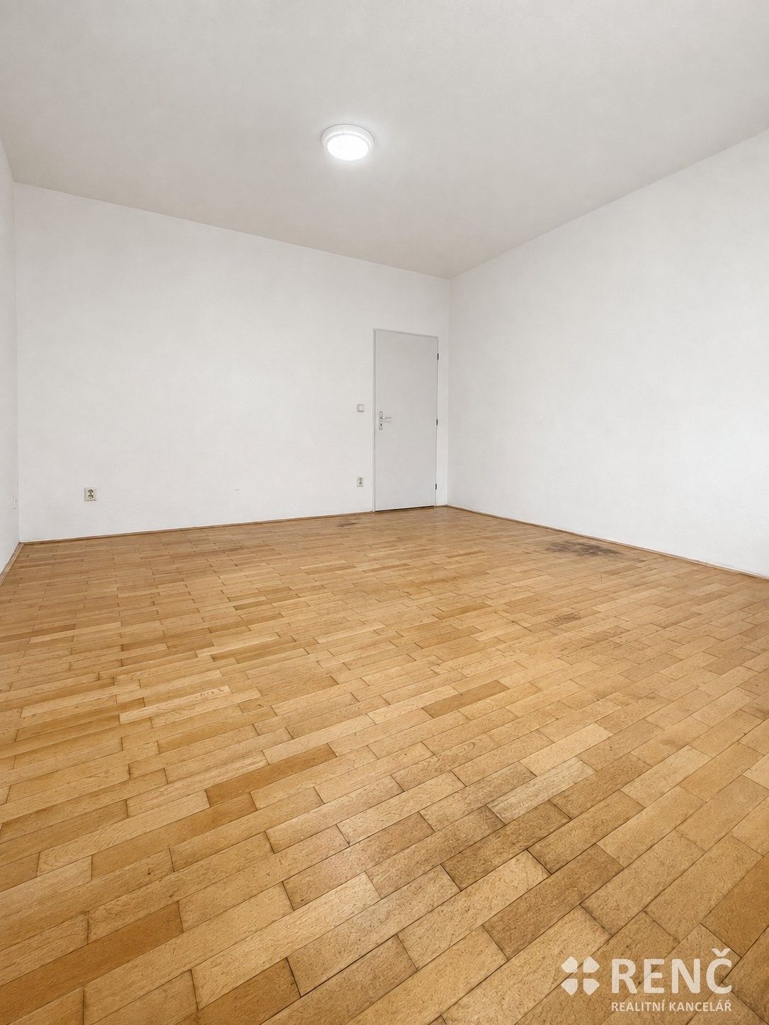 Pronájem bytu 2+kk 52 m² - foto 8