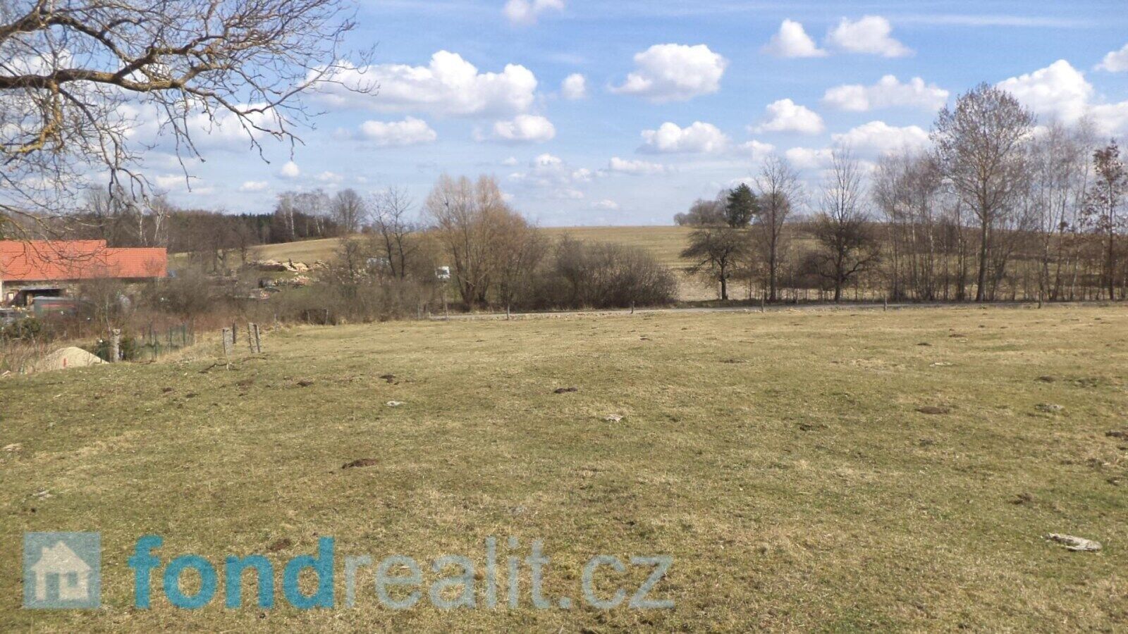 Prodej pozemku 1200 m² - foto 1