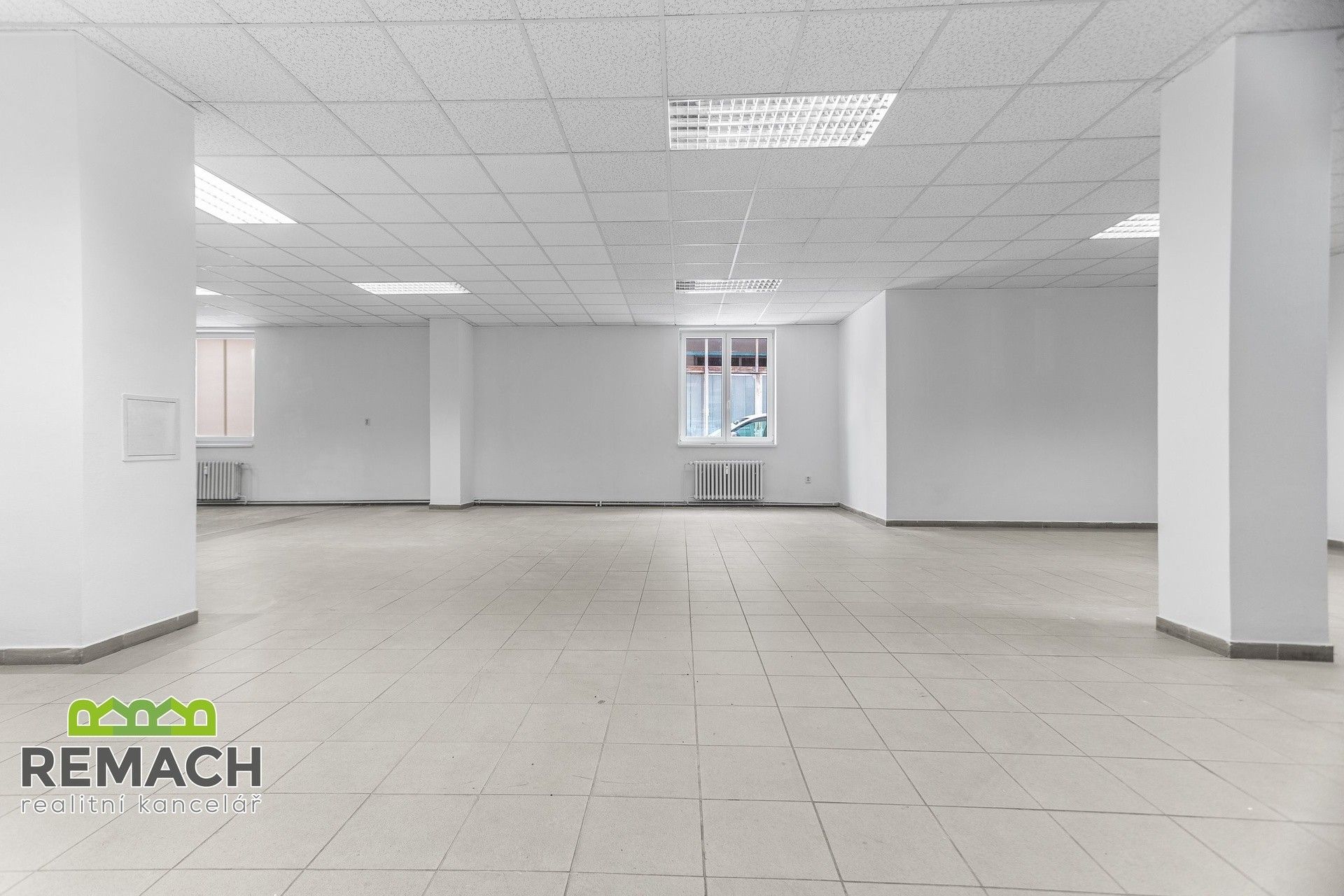 Pronájem komerčního prostoru 113 m² - foto 7