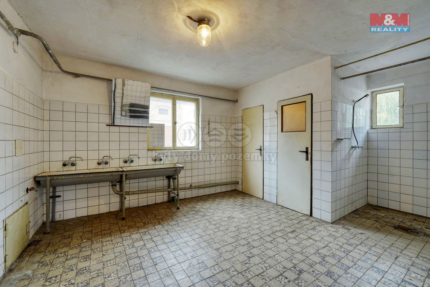 Prodej komerčního prostoru 1564 m² - foto 21