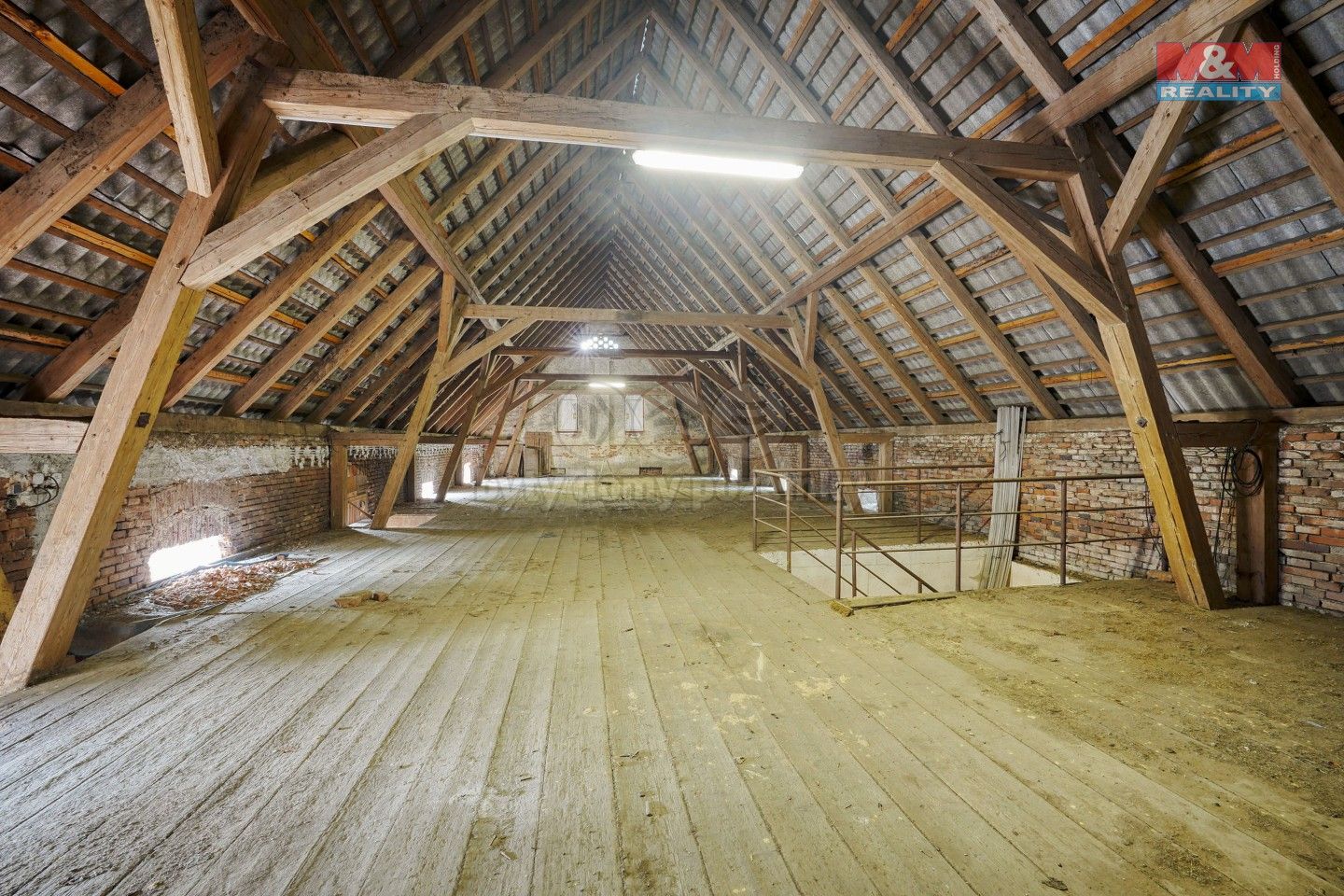 Prodej komerčního prostoru 1564 m² - foto 35