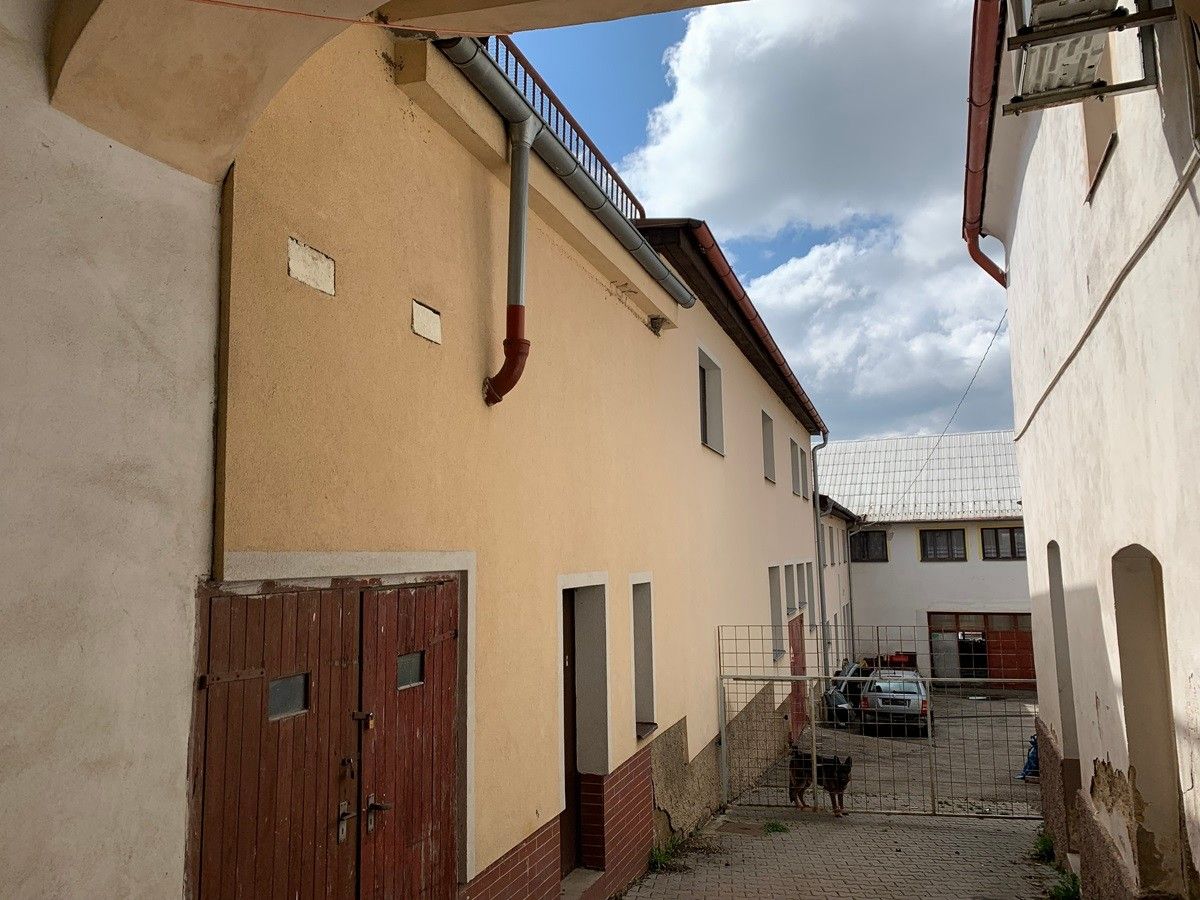 Prodej komerčního prostoru 1744 m² - foto 3