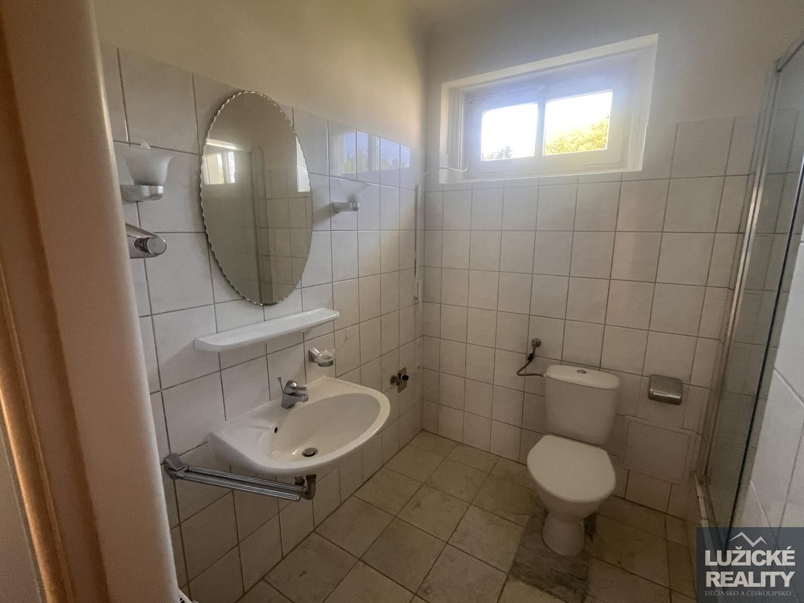 Pronájem bytu 2+1 79 m² - foto 6