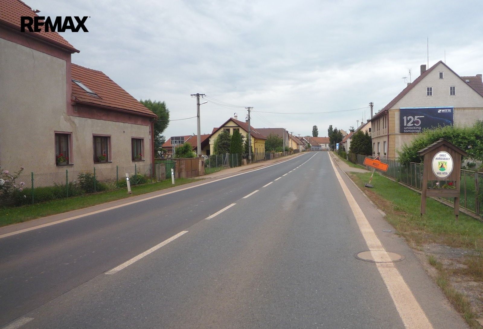 Prodej pozemku 985 m² - foto 4