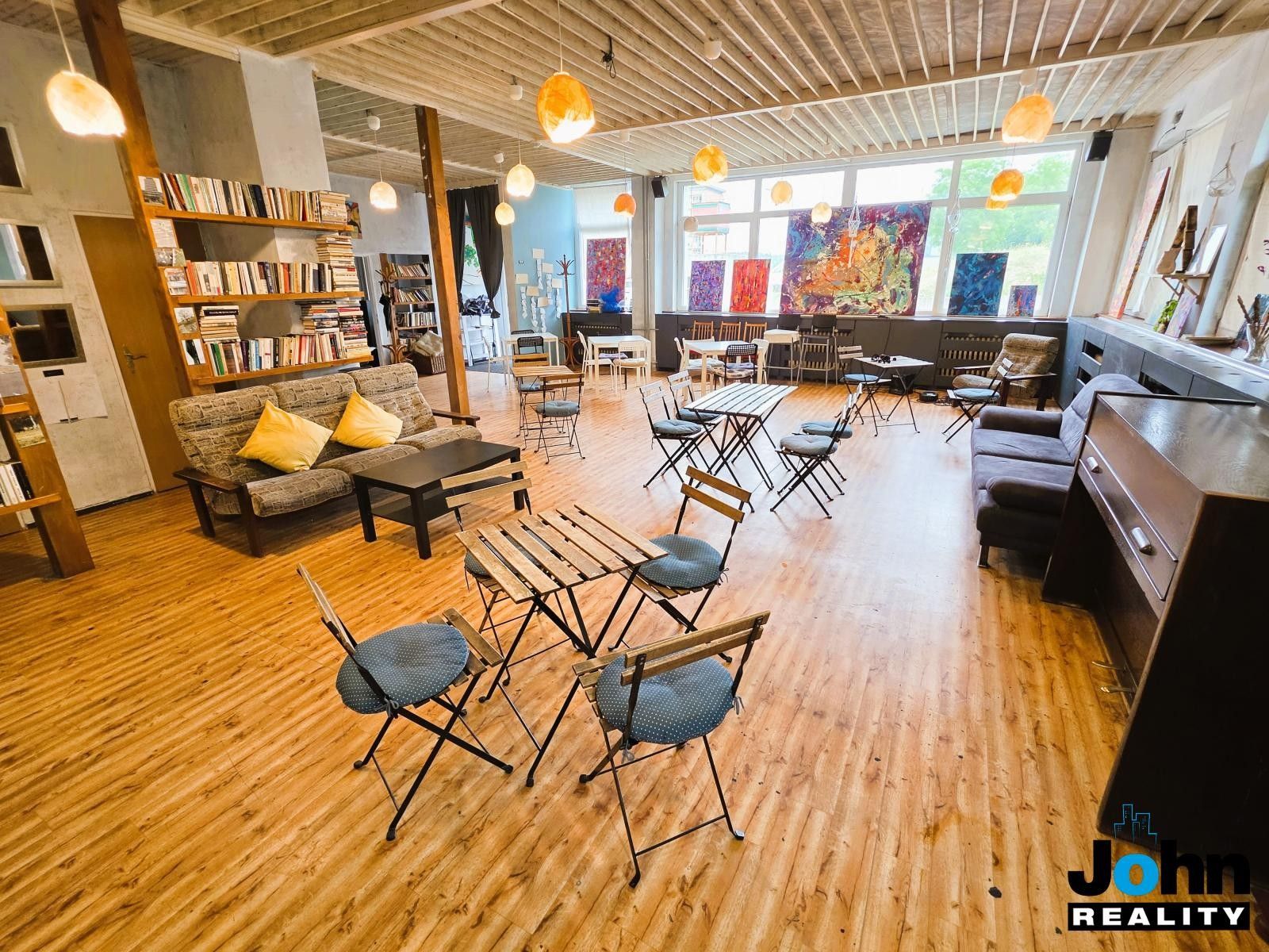 Pronájem komerčního prostoru 170 m² - foto 4