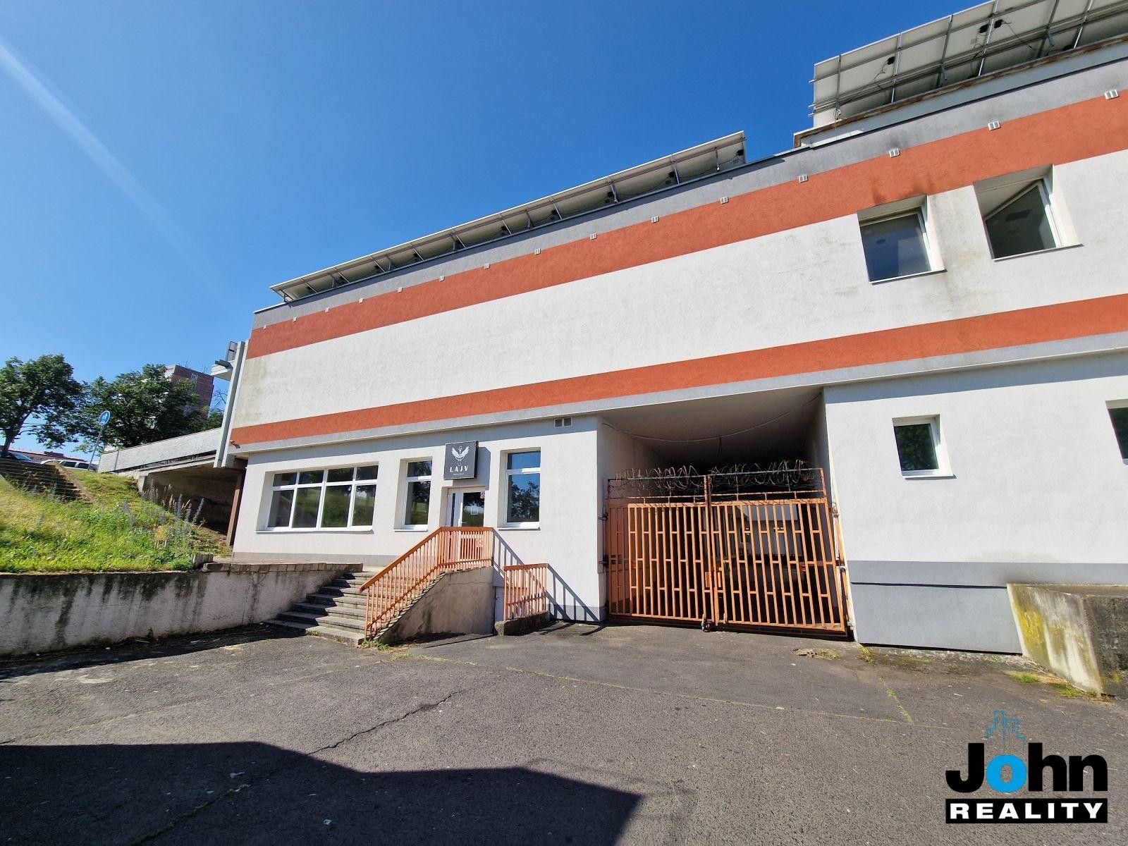 Pronájem komerčního prostoru 170 m² - foto 14