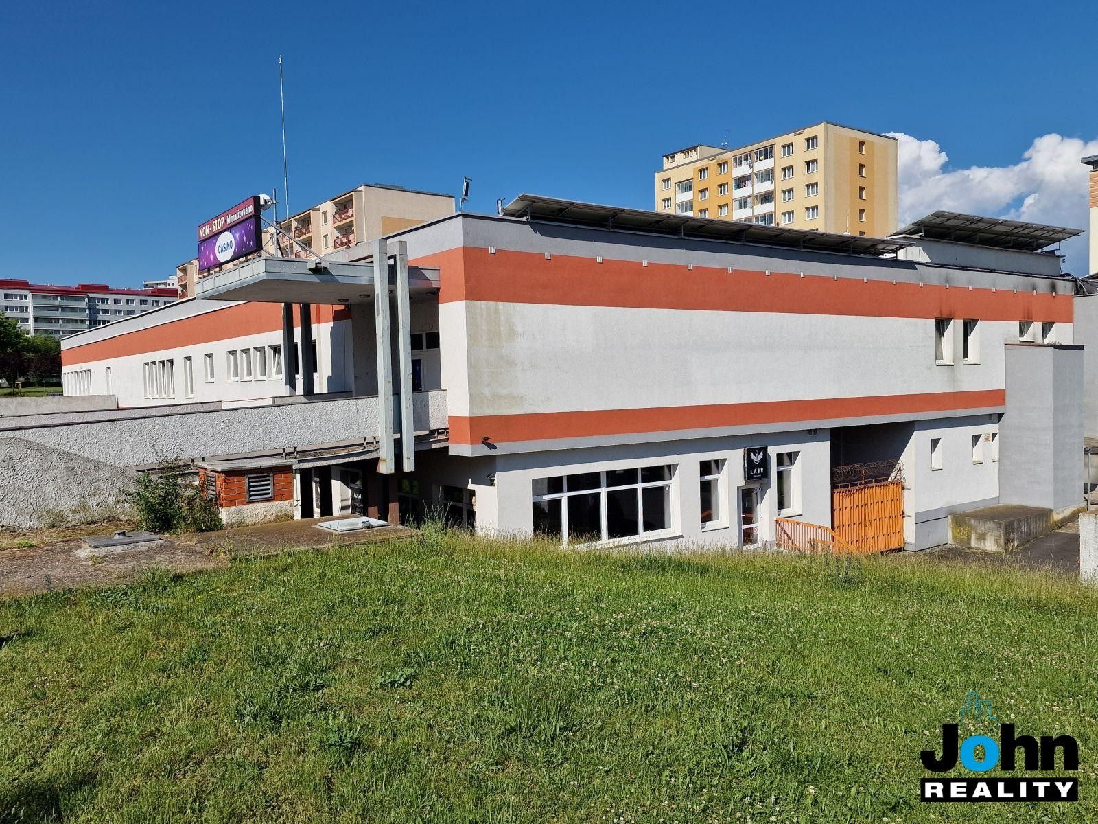 Pronájem komerčního prostoru 170 m² - foto 16