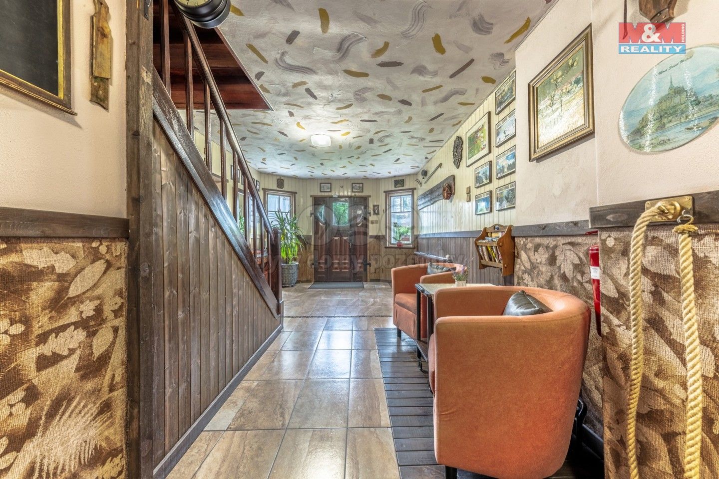 Prodej komerčního prostoru 280 m² - foto 7