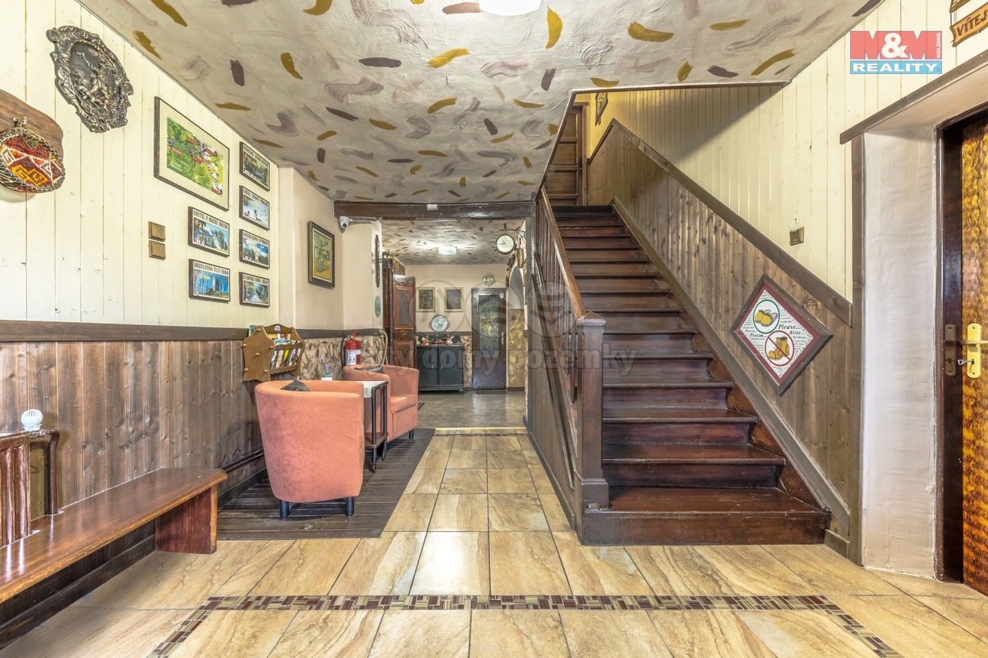 Prodej komerčního prostoru 280 m² - foto 8