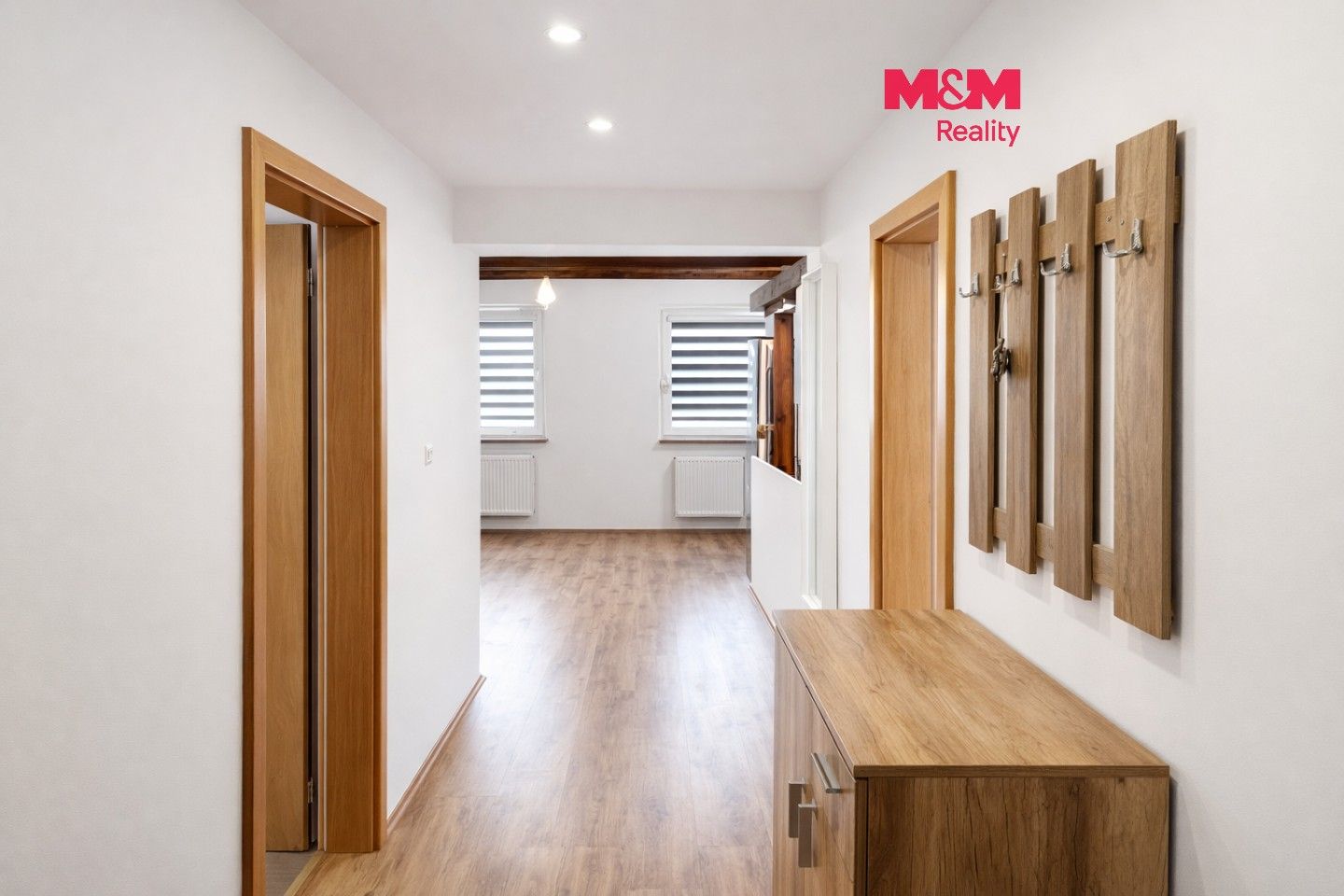Pronájem bytu 3+kk 70 m² - foto 1