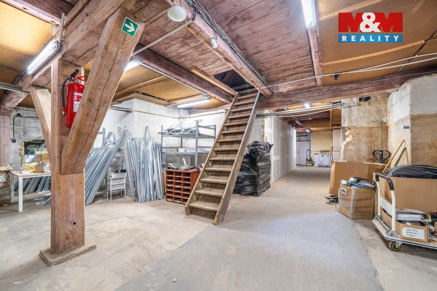 Pronájem komerčního prostoru 205 m² - foto 3