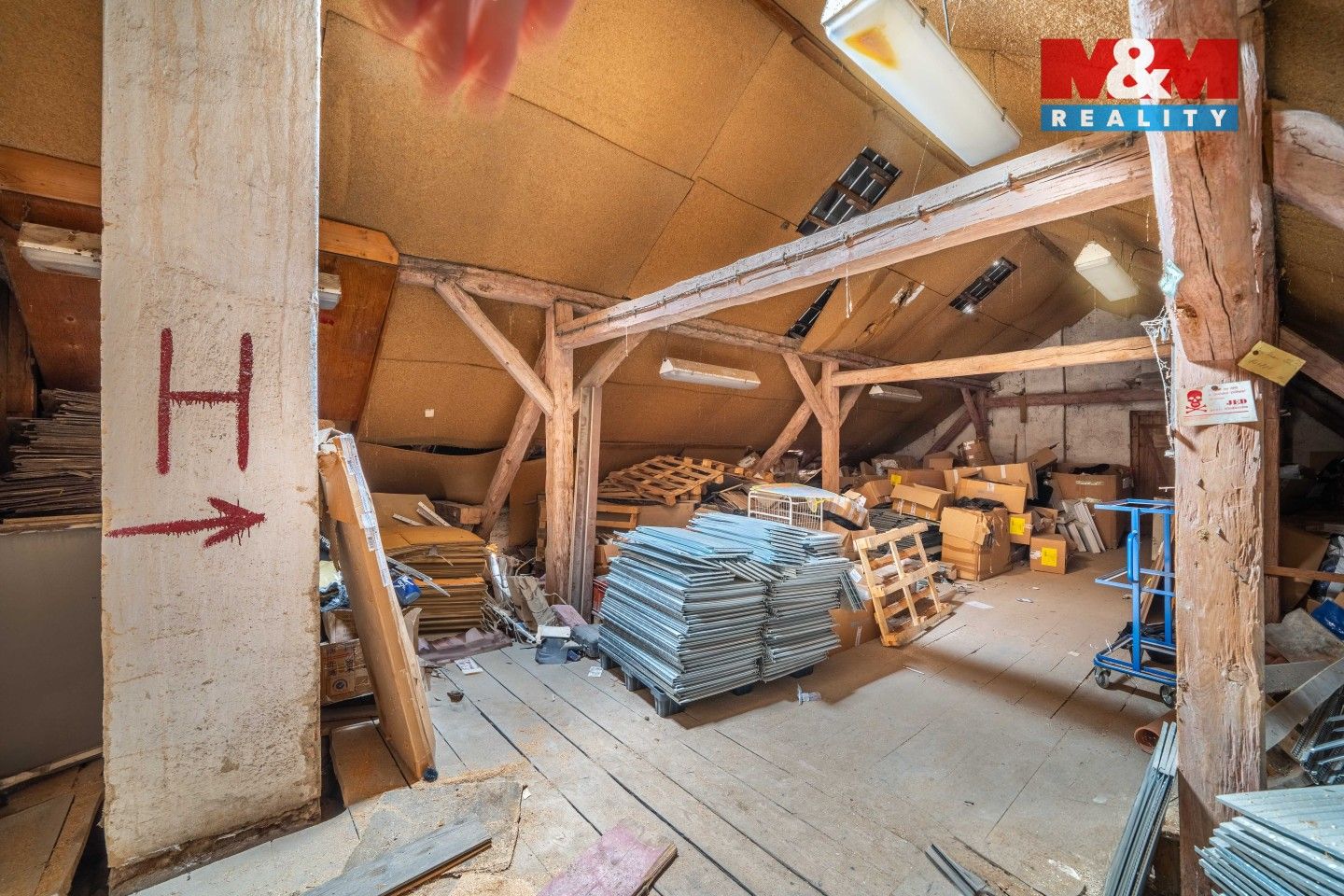 Pronájem komerčního prostoru 205 m² - foto 4