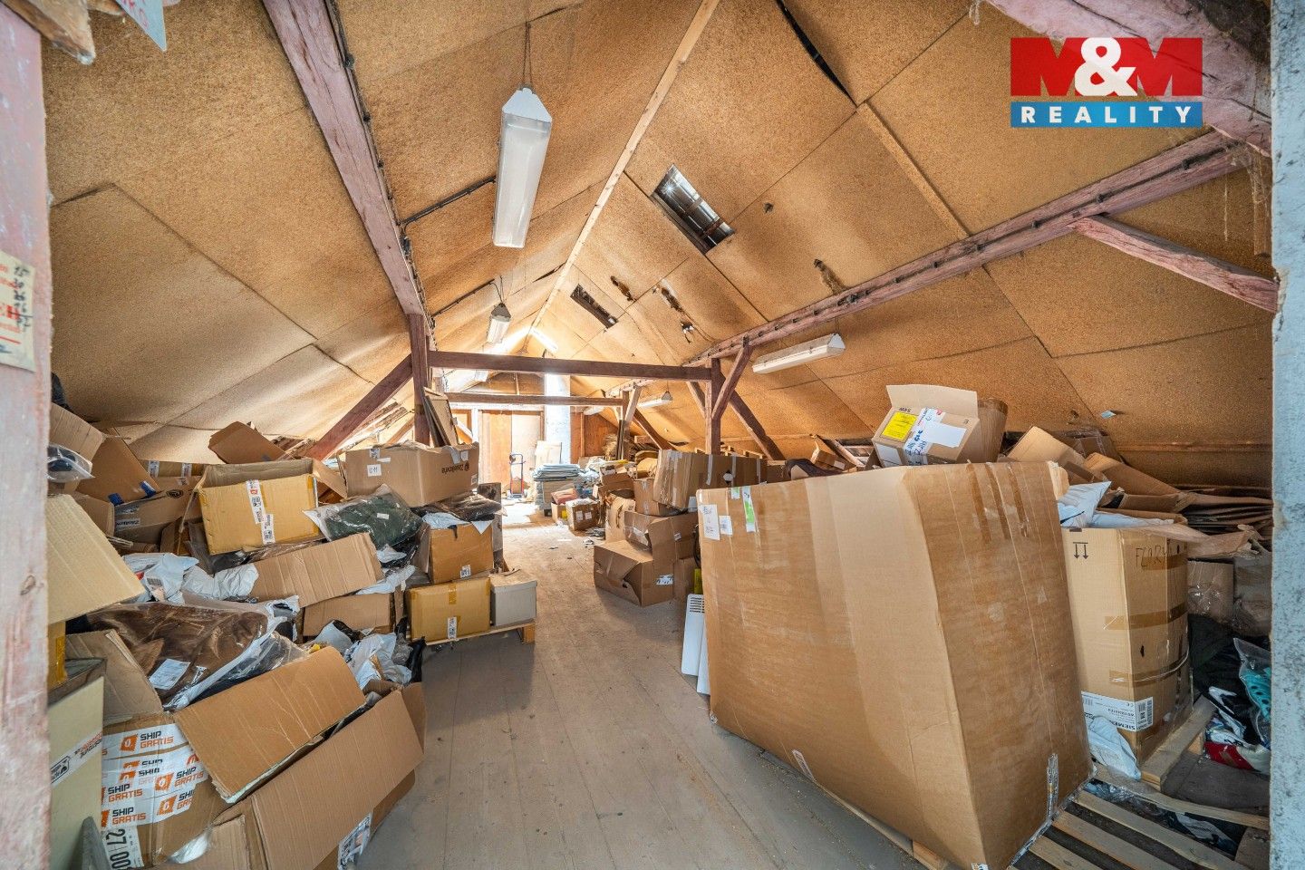 Pronájem komerčního prostoru 205 m² - foto 7
