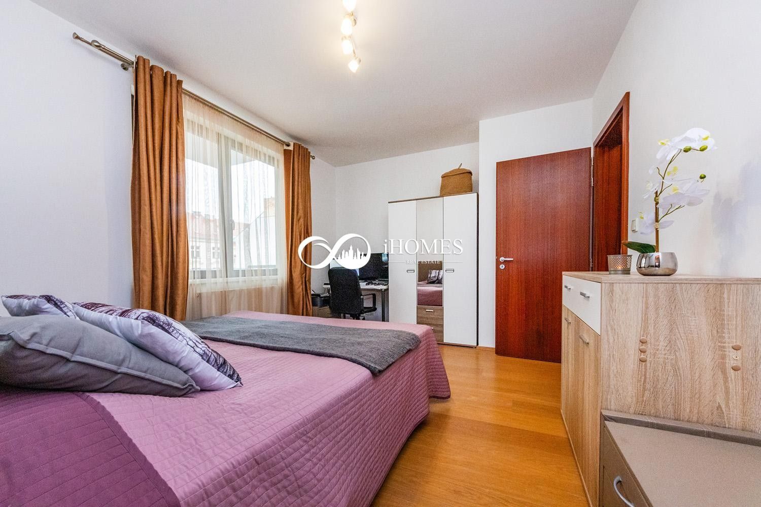 Pronájem bytu 3+kk 115 m² - foto 8
