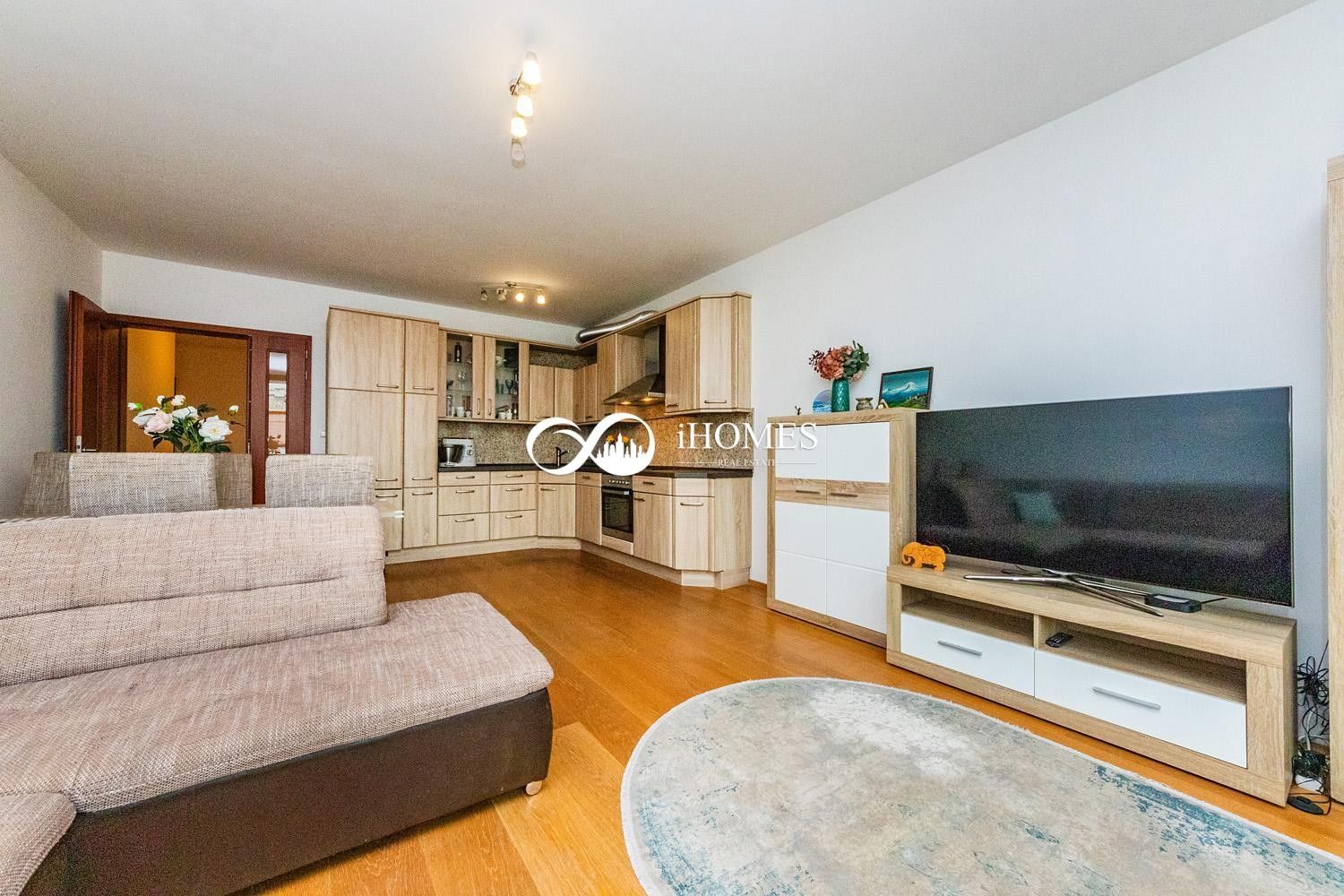 Pronájem bytu 3+kk 115 m² - foto 17