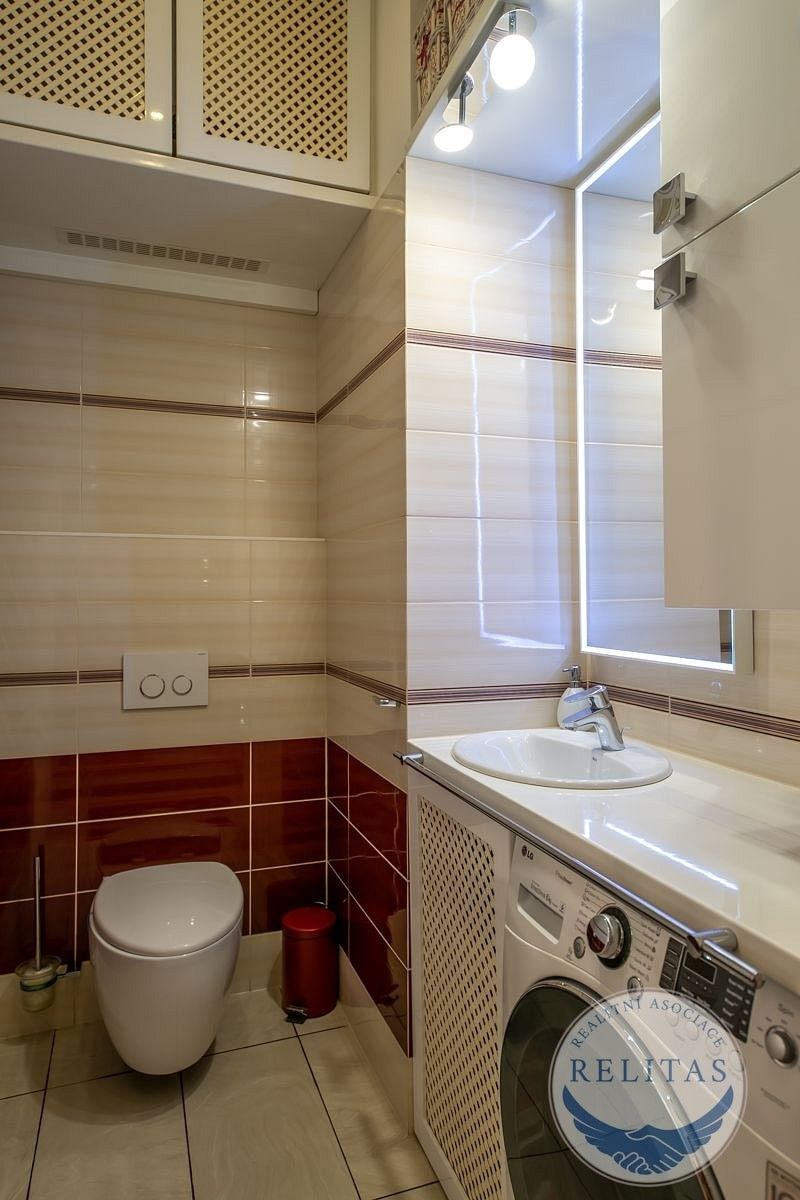 Pronájem bytu 2+1 63 m² - foto 12
