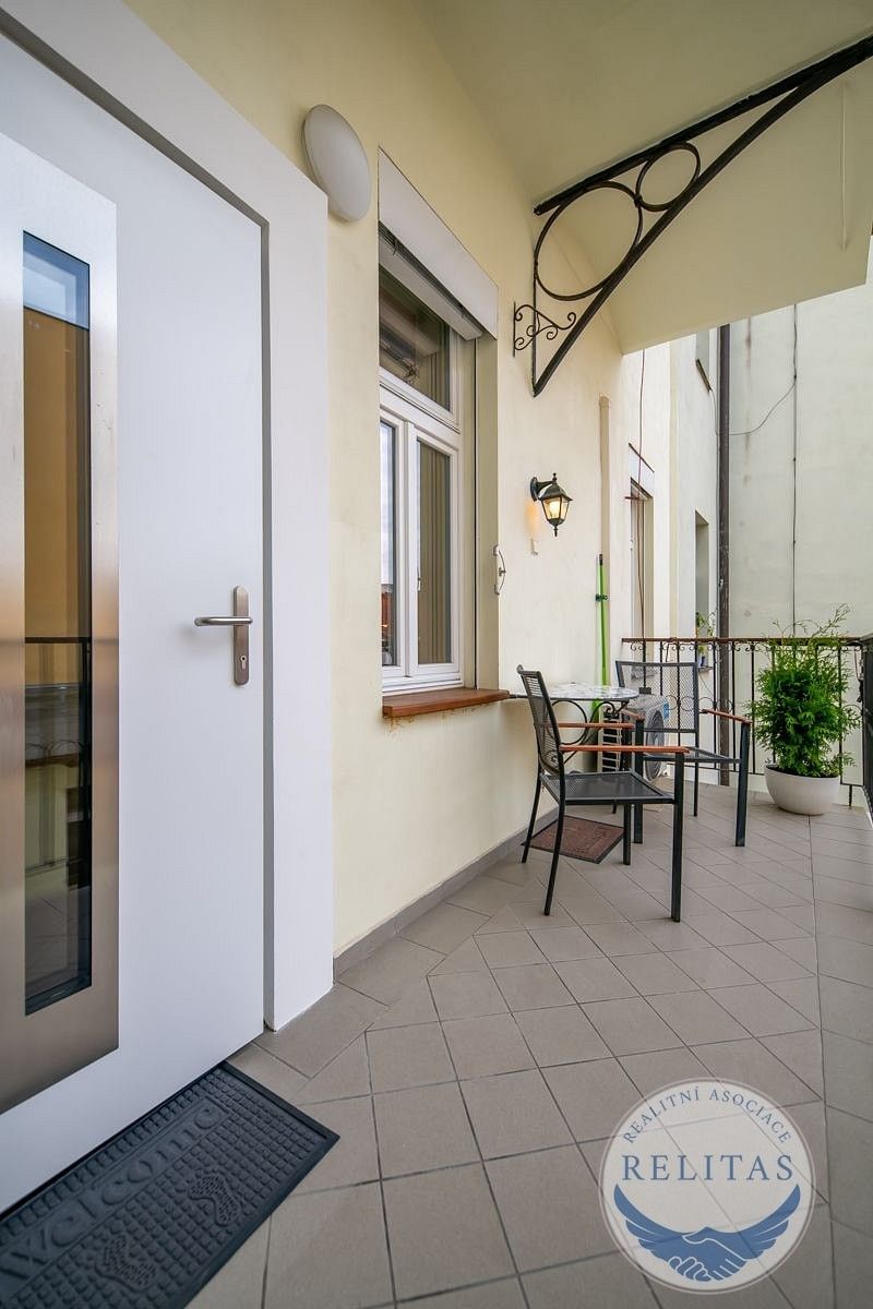 Pronájem bytu 2+1 63 m² - foto 14