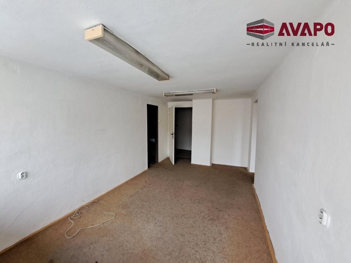 Pronájem komerčního prostoru 63 m² - foto 8
