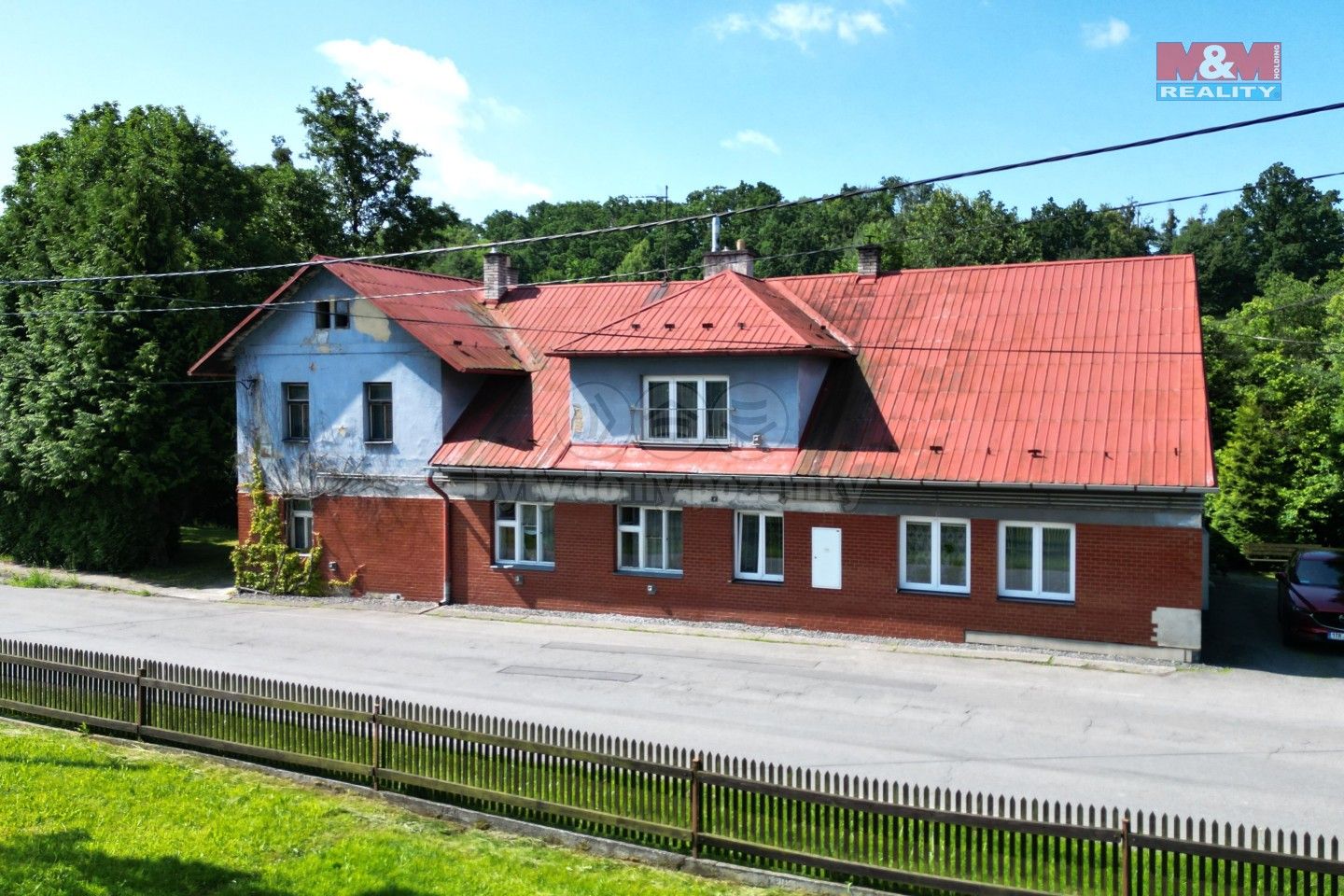 Prodej domu 210 m² - foto 1
