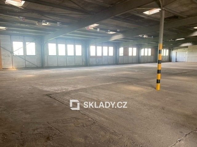 Pronájem komerčního prostoru 1080 m² - foto 2