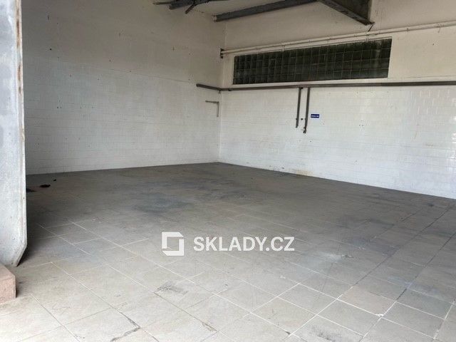Pronájem komerčního prostoru 1080 m² - foto 9