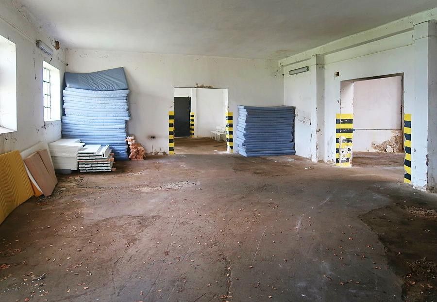 Pronájem komerčního prostoru 1000 m² - foto 6