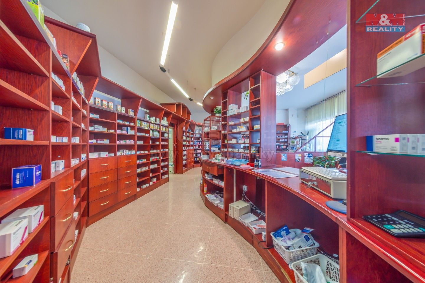 Pronájem komerčního prostoru 260 m² - foto 4