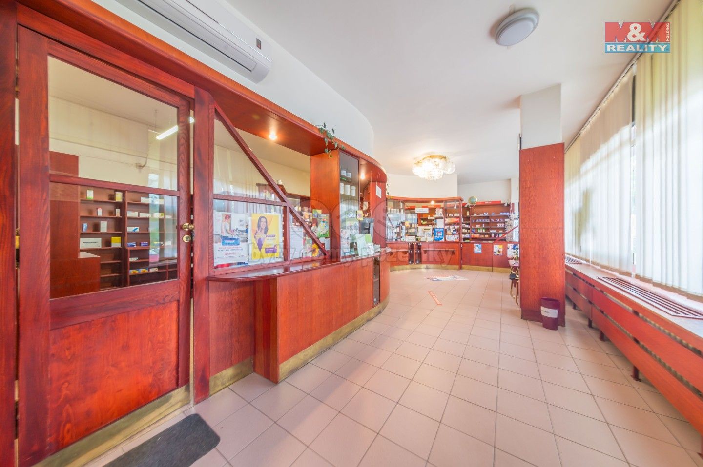 Pronájem komerčního prostoru 260 m² - foto 6