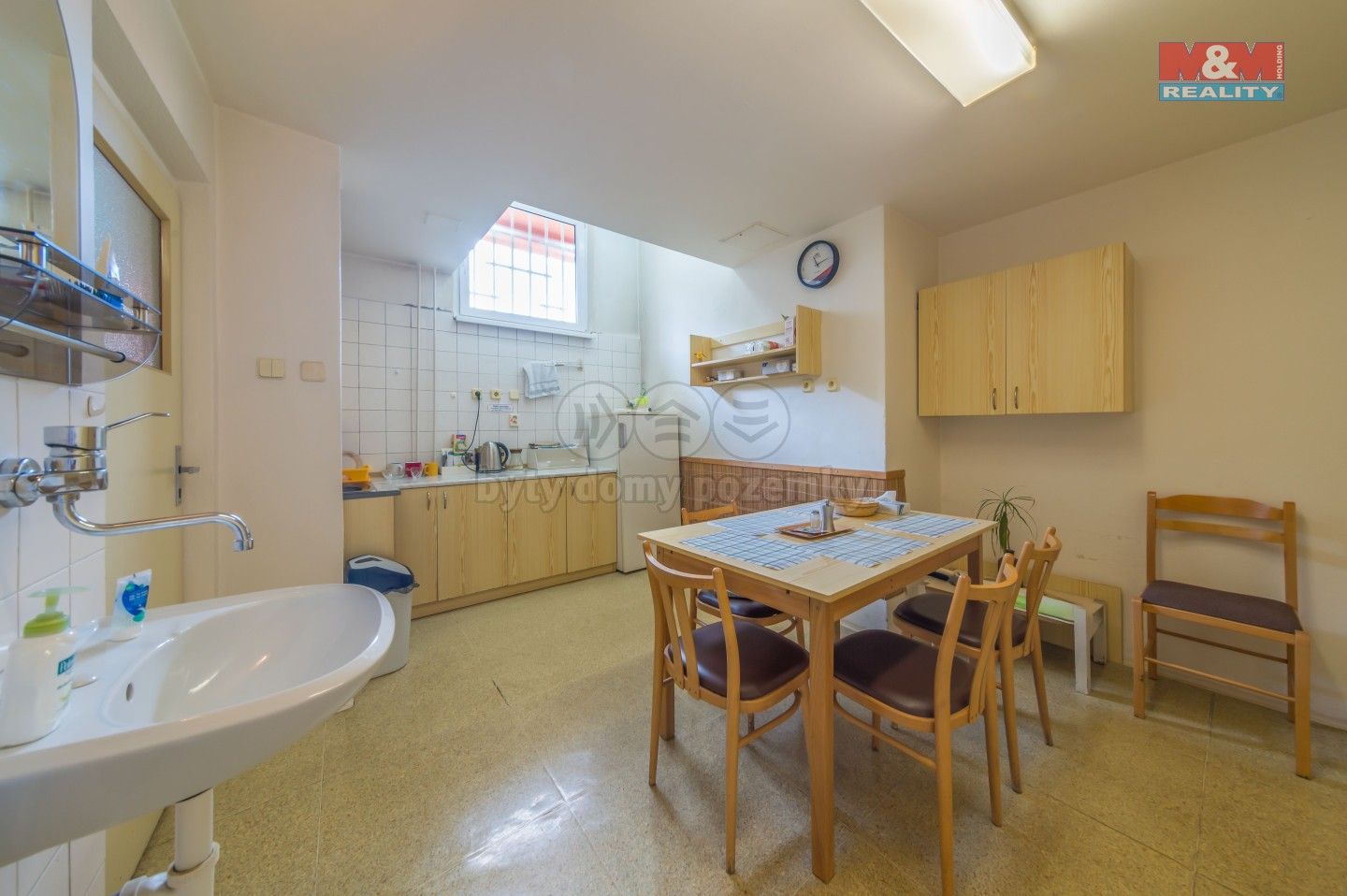 Pronájem komerčního prostoru 260 m² - foto 10