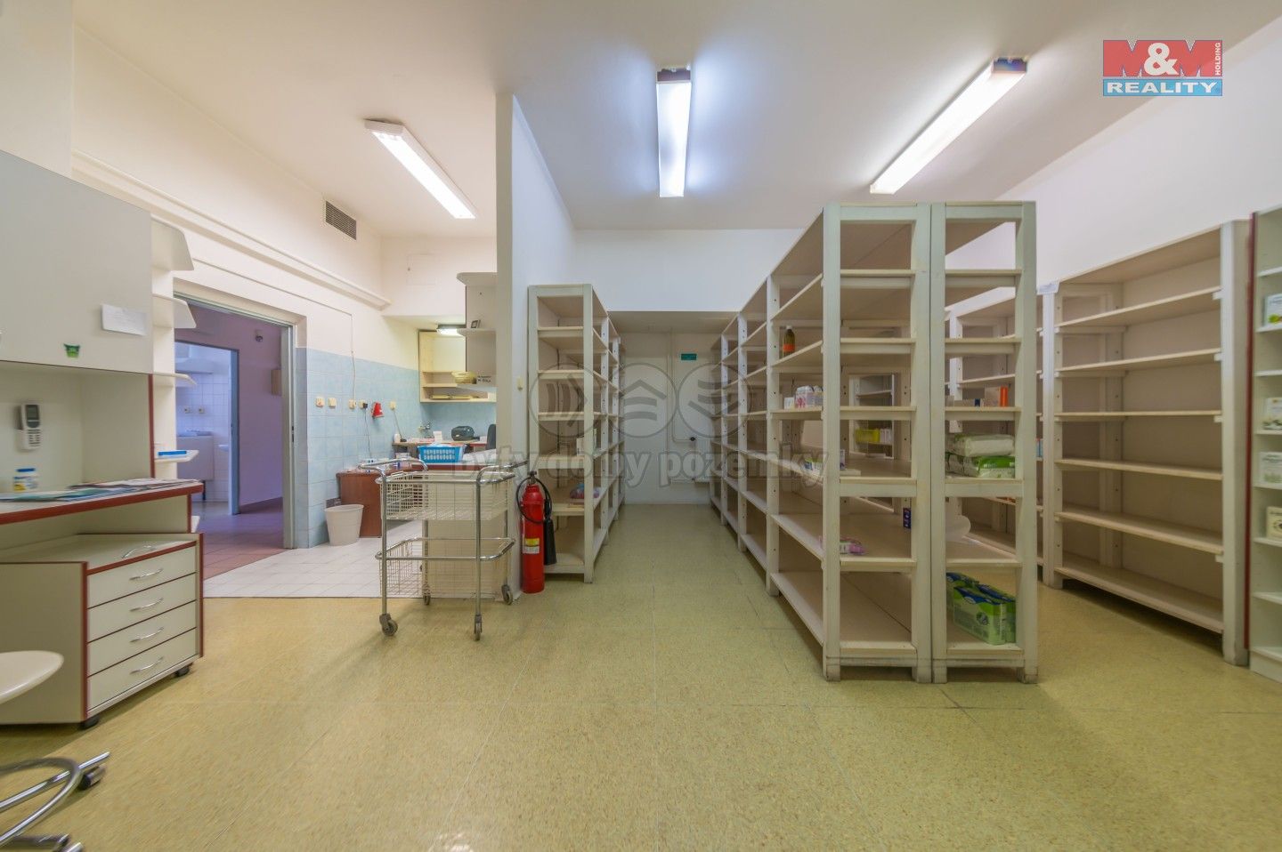 Pronájem komerčního prostoru 260 m² - foto 11