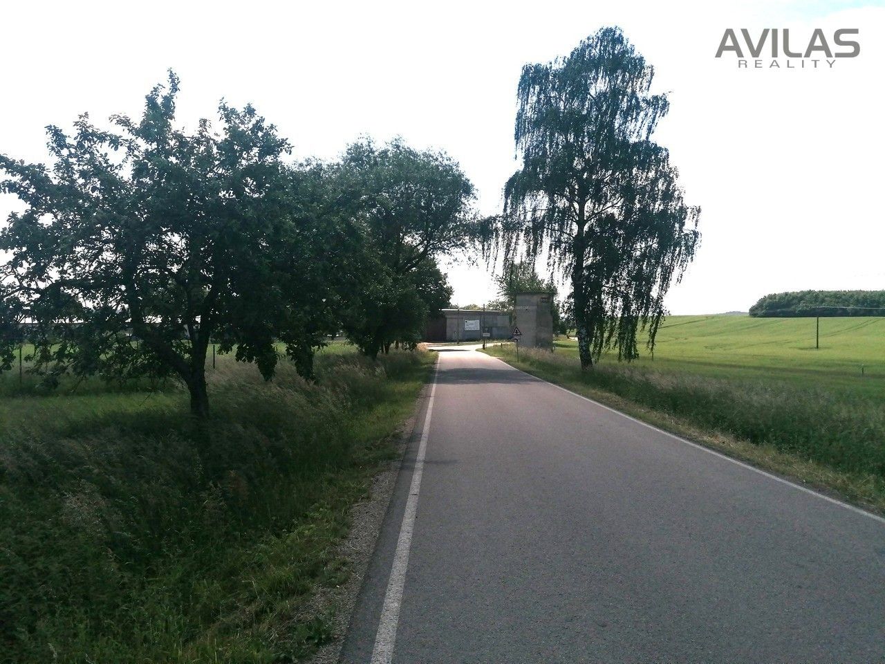 Prodej pozemku 700 m² - foto 3