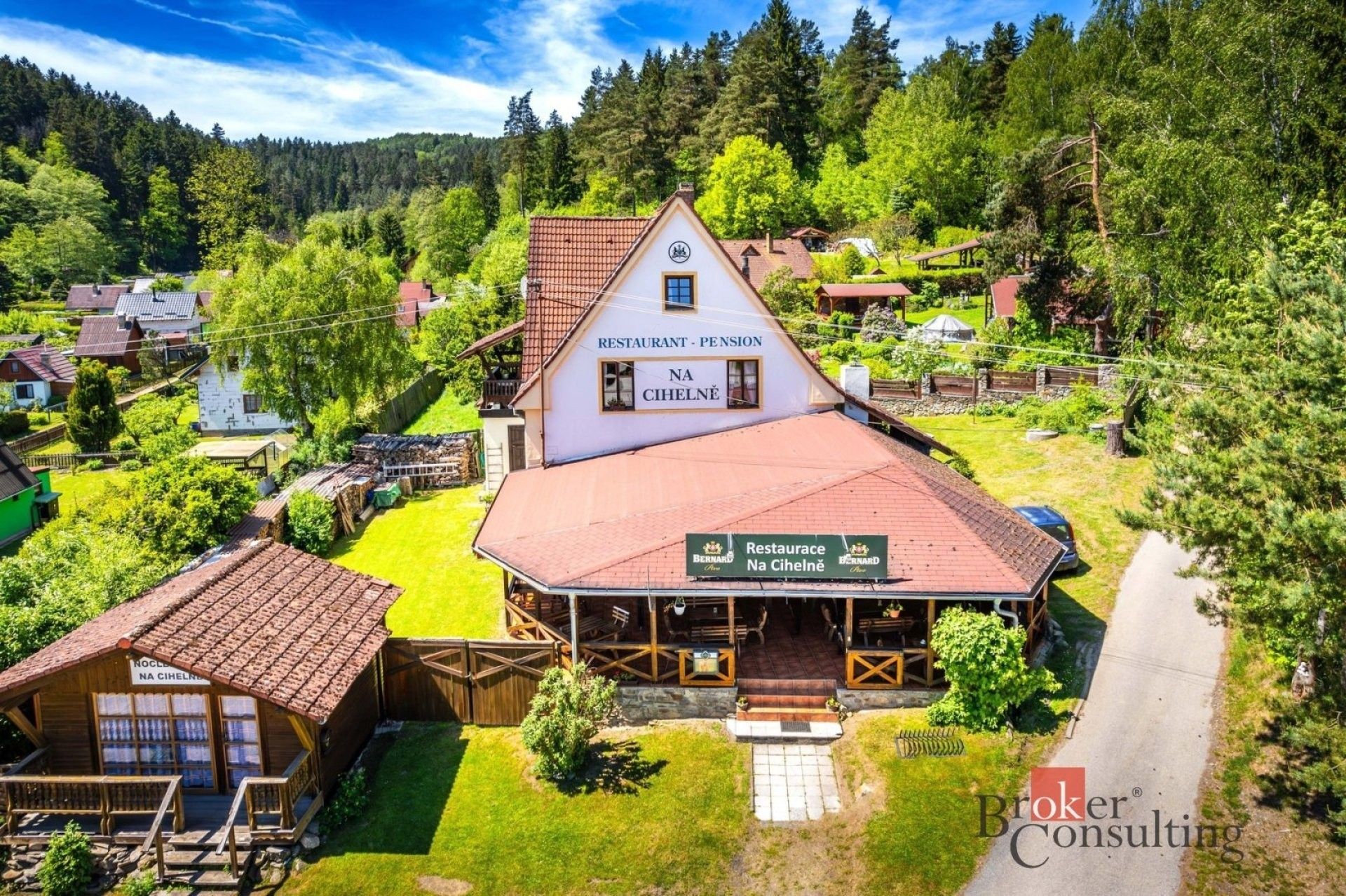 Prodej domu 250 m² - foto 1