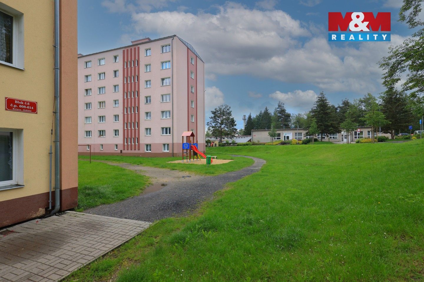 Pronájem bytu 3+1 79 m² - foto 9