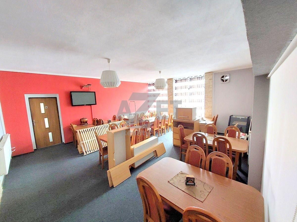 Prodej komerčního prostoru 280 m² - foto 2
