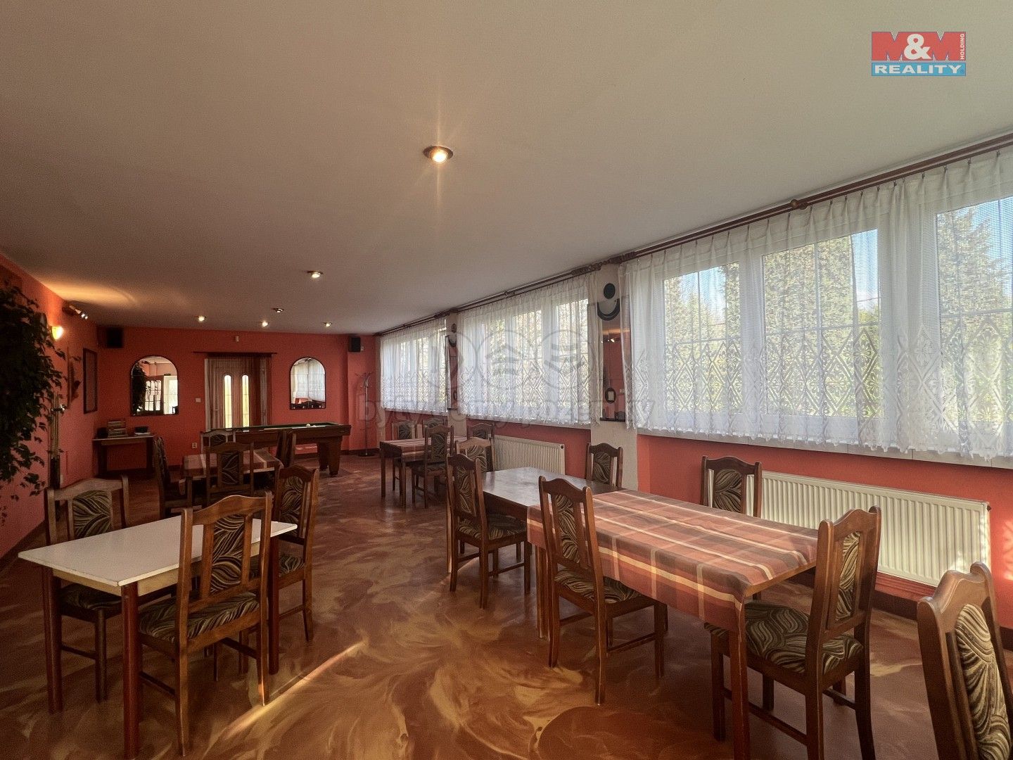 Prodej komerčního prostoru 235 m² - foto 4
