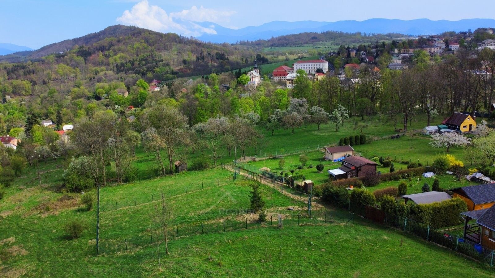 Prodej pozemku 640 m² - foto 2