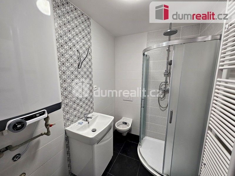 Pronájem bytu 2+kk 72 m² - foto 5