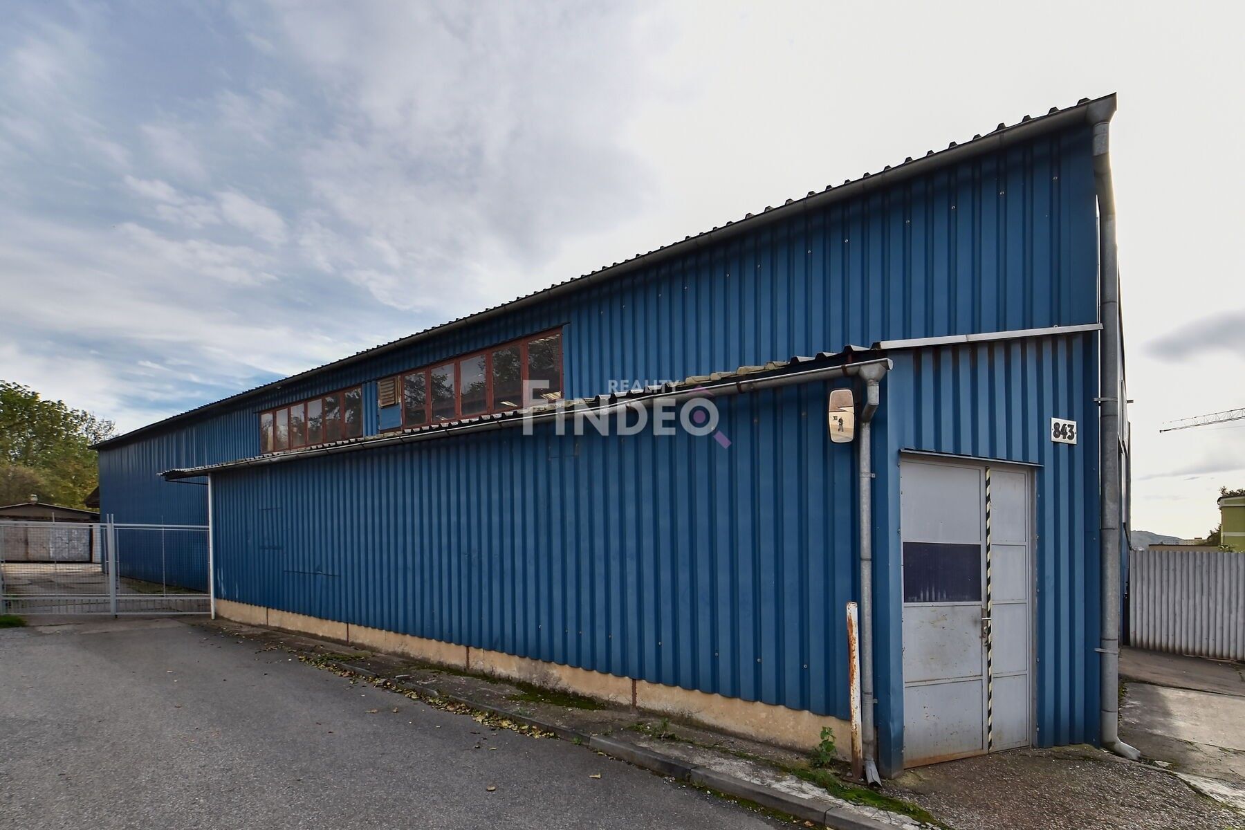 Pronájem komerčního prostoru 1350 m² - foto 3