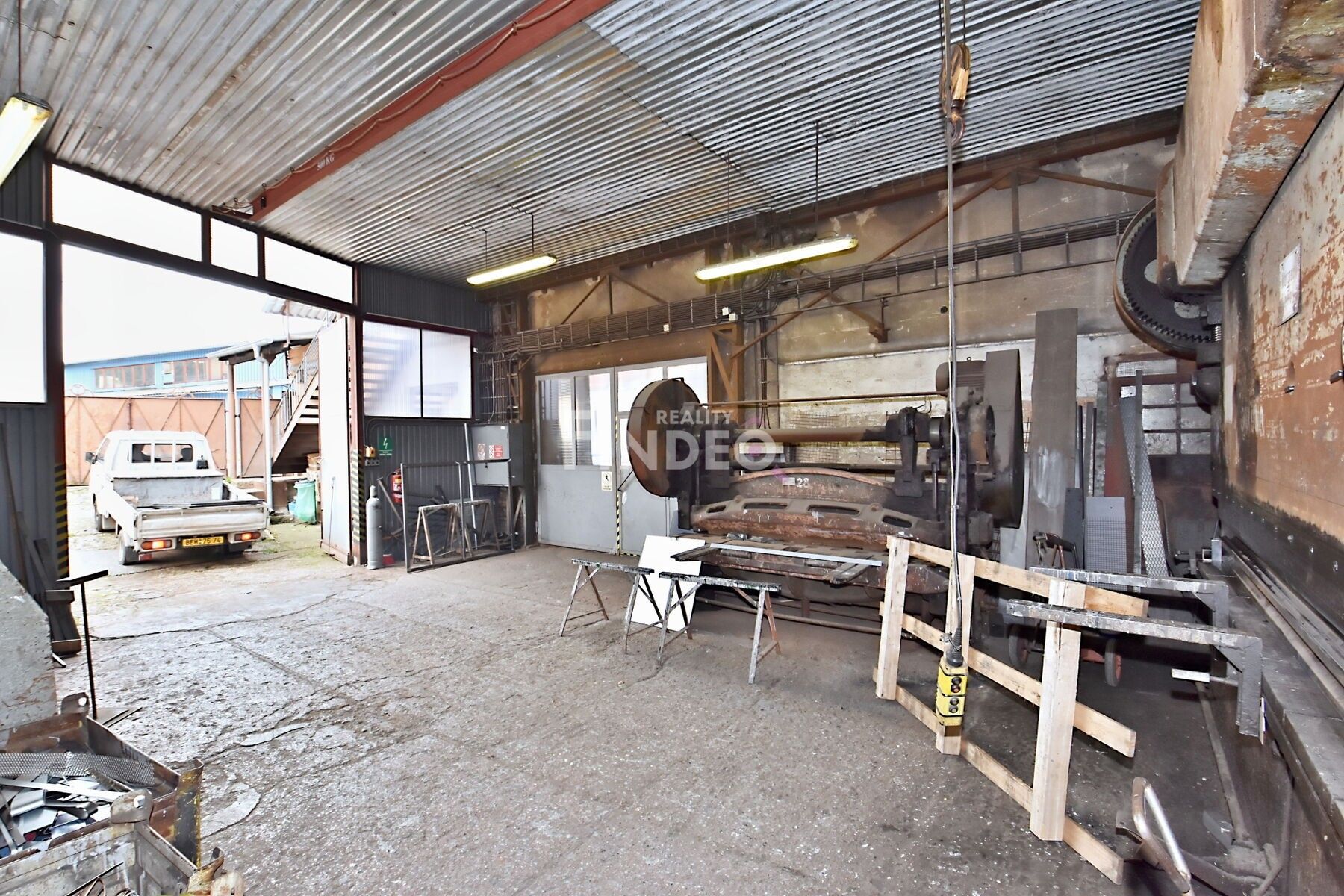 Pronájem komerčního prostoru 1350 m² - foto 22
