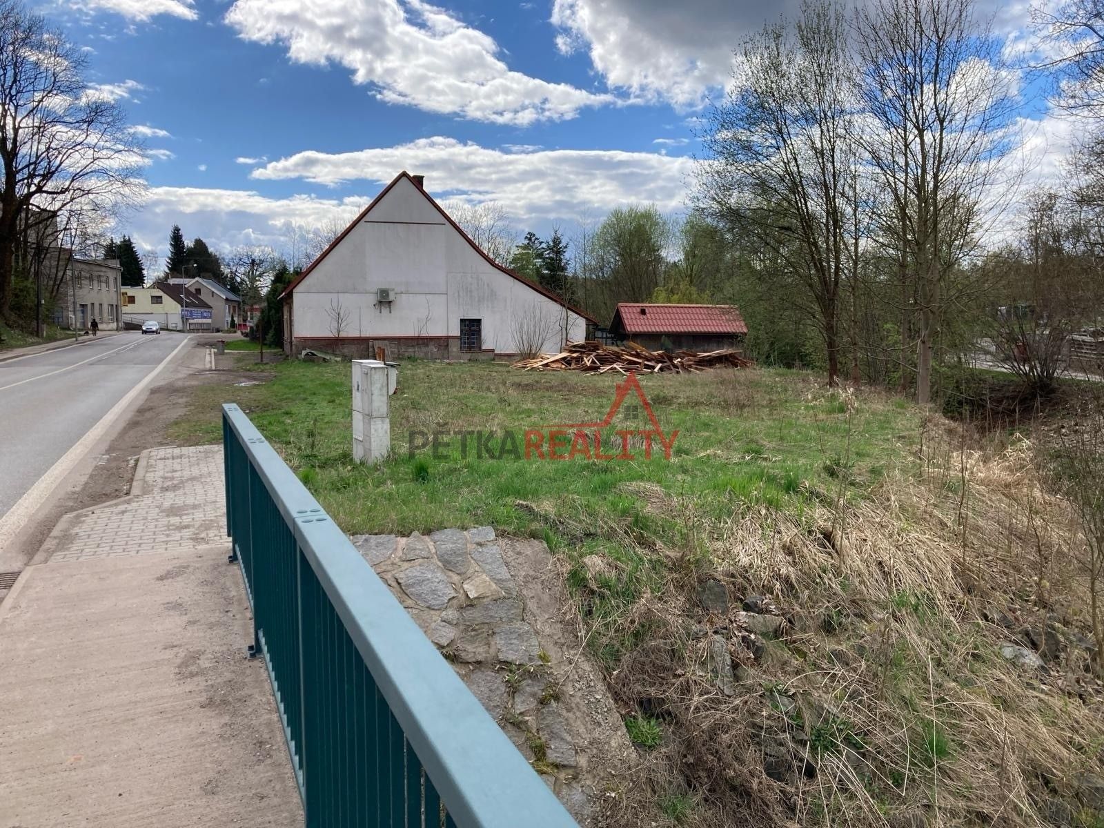 Prodej pozemku 692 m² - foto 4